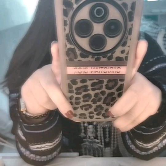 👩‍👦‍👦Cc