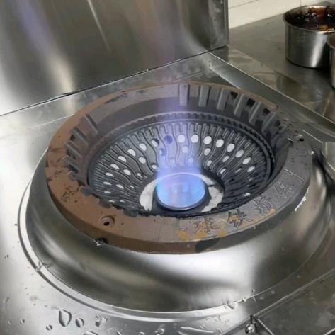 昆明厨房燃料油配送小杨