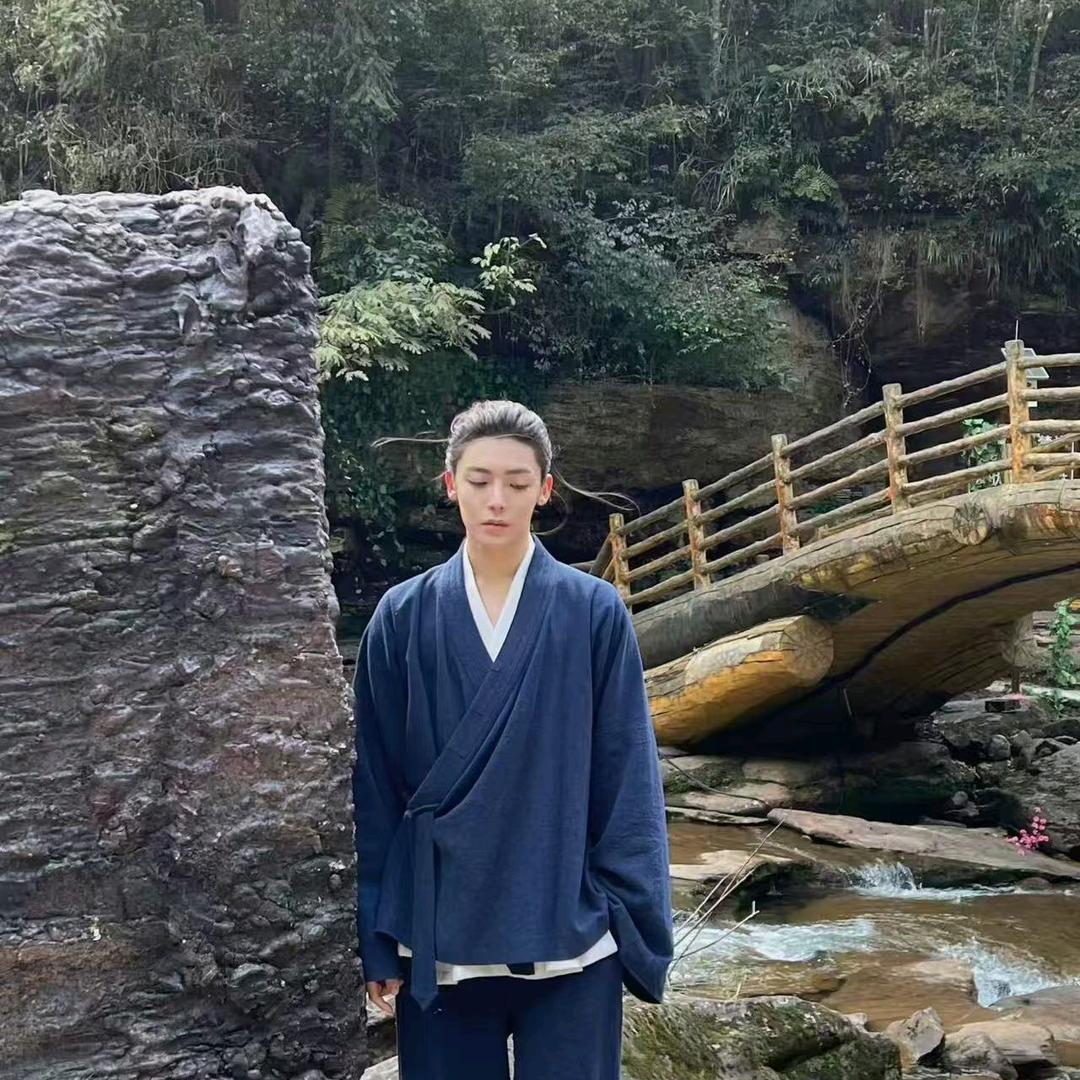 丛文一