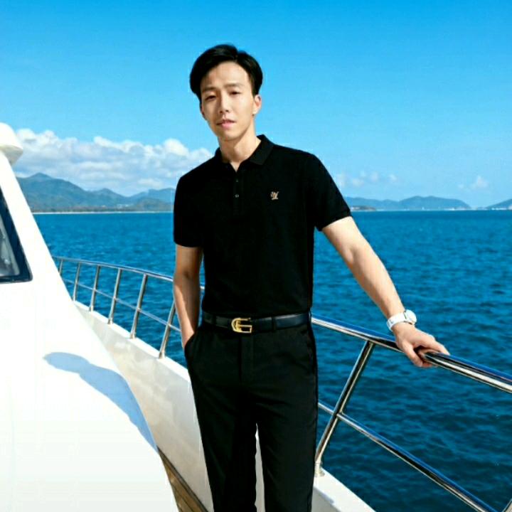 青春辉辉
