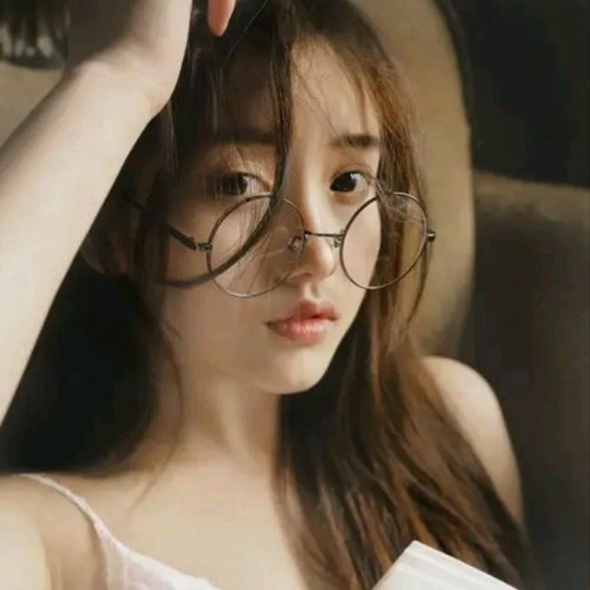 寂寞的大白梨🍐