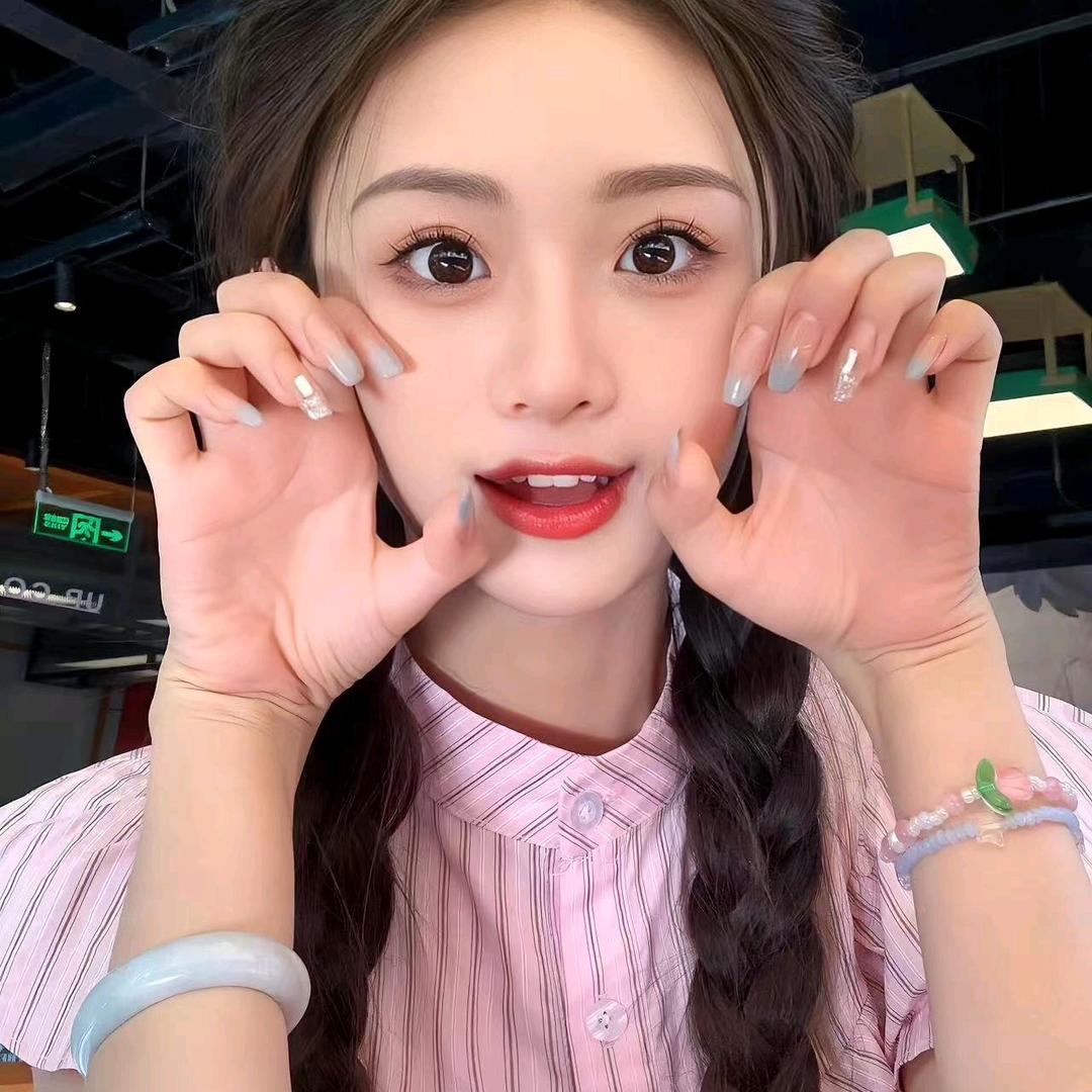 珂珂爱吃糖