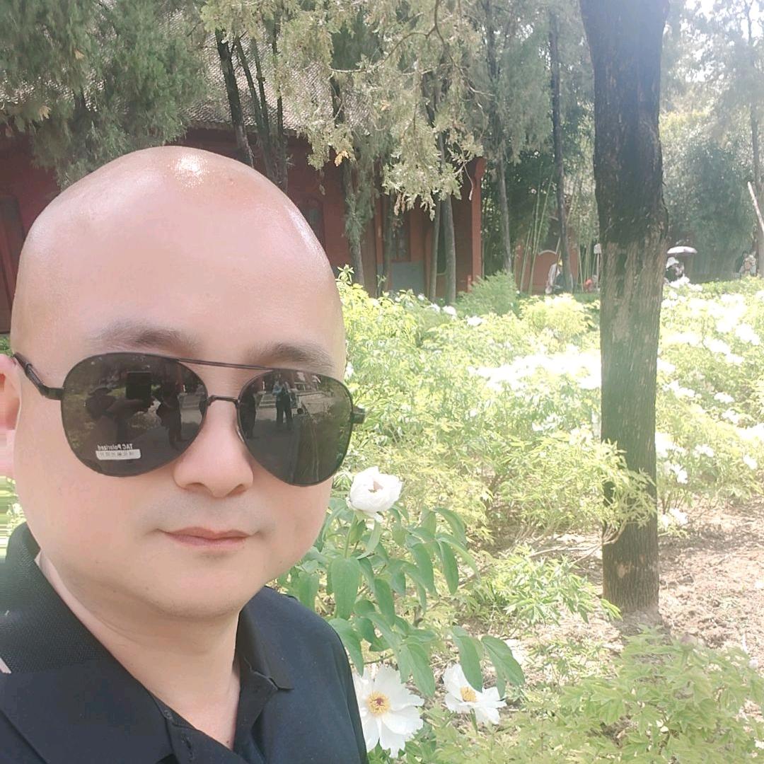 住人集装箱回收，出售