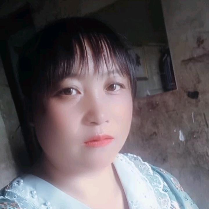玉群群