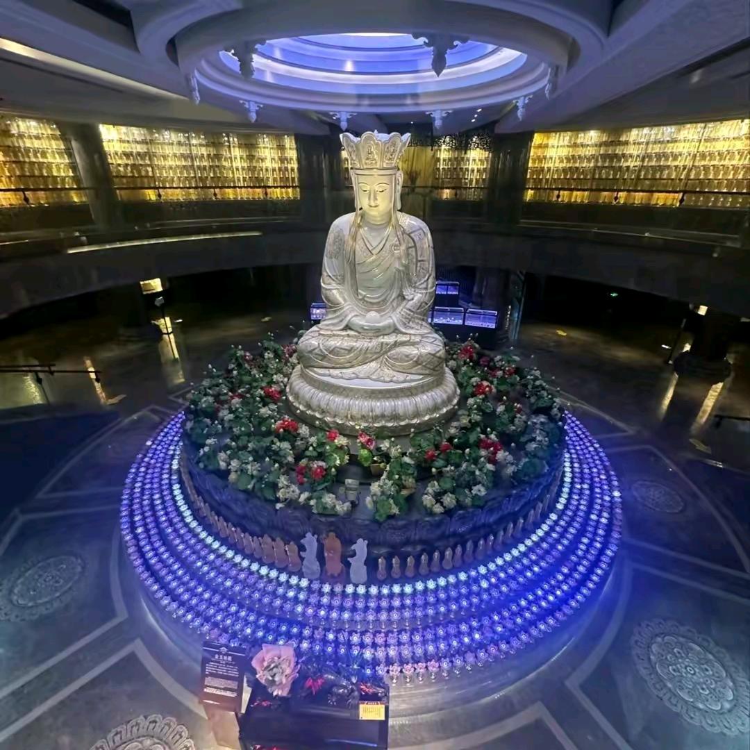 庞友