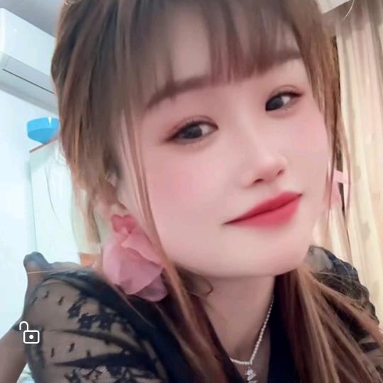21岁离婚带娃