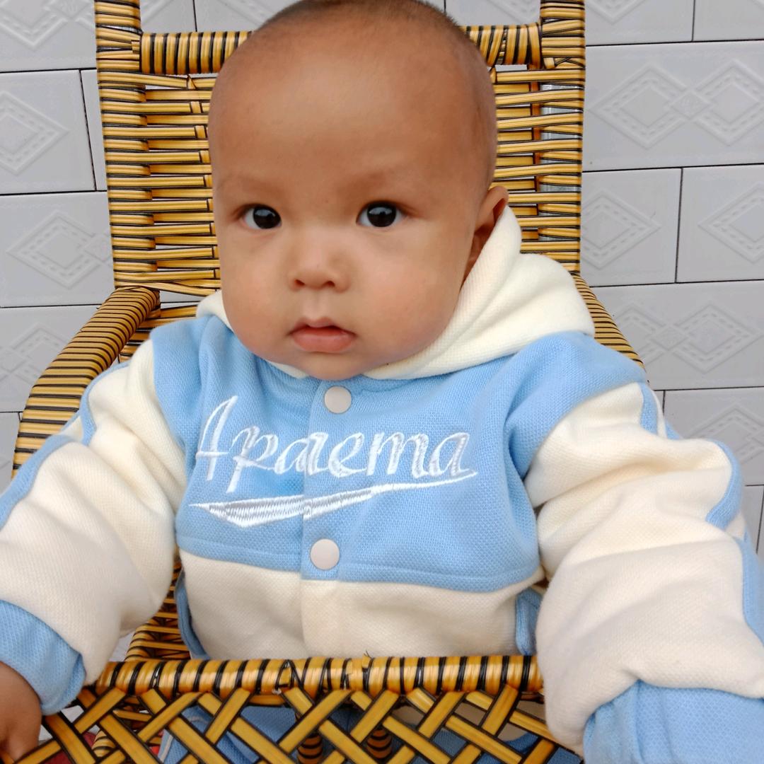 岑巩人