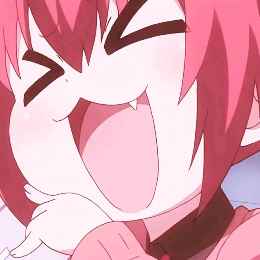 半夜起床发现被窝一群老太太，顿时欣喜若狂