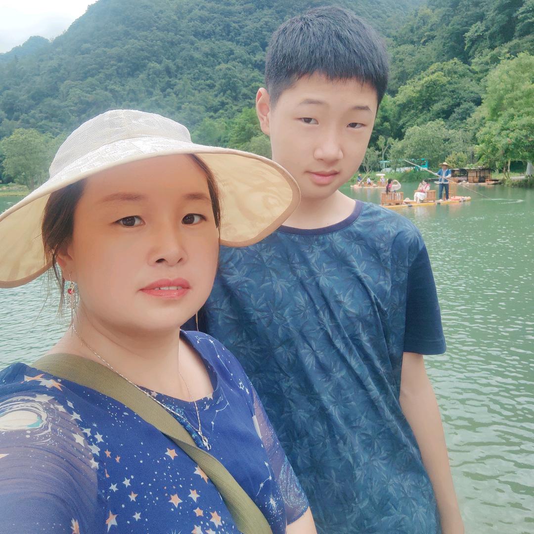 彩霞生活（余）