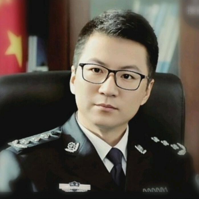 工程机械颜宏宇