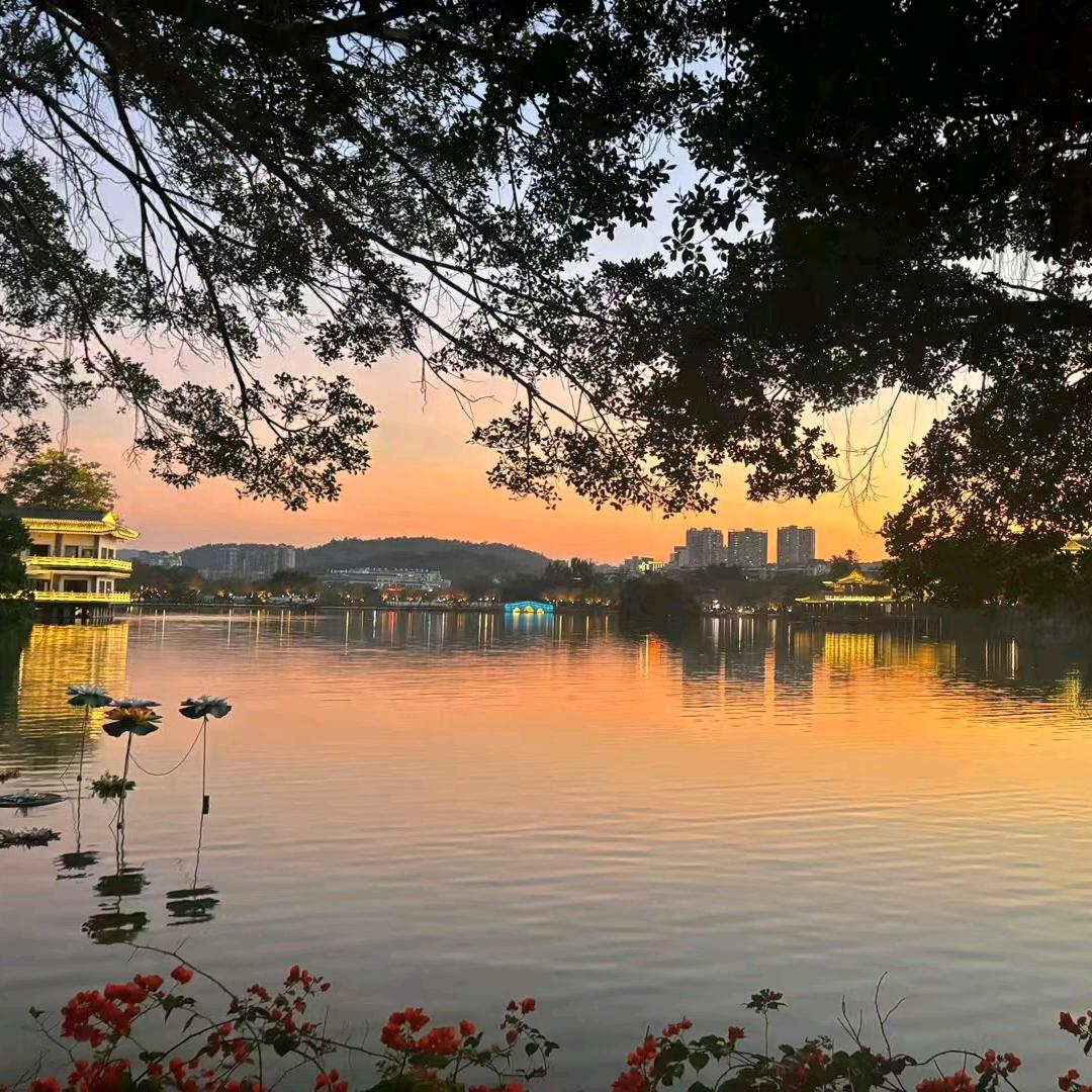 没有人在车窗起雾时写我的名字