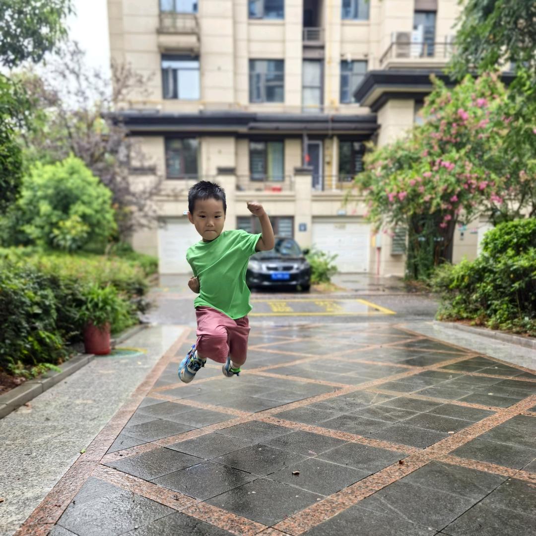 ☀️👧🏻👦🏻👶🏻☀️