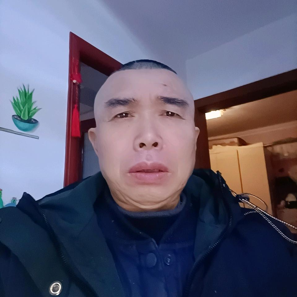 川威龙