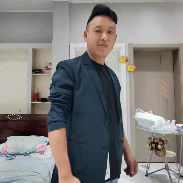 汝阳县三屯镇北堡桥头鏖谛门业