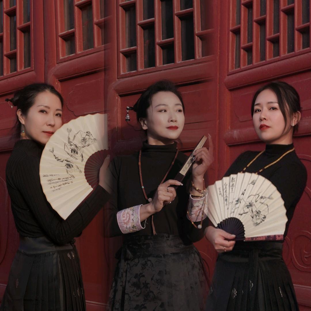 枣庄翊颜东方舞 艺佳慕