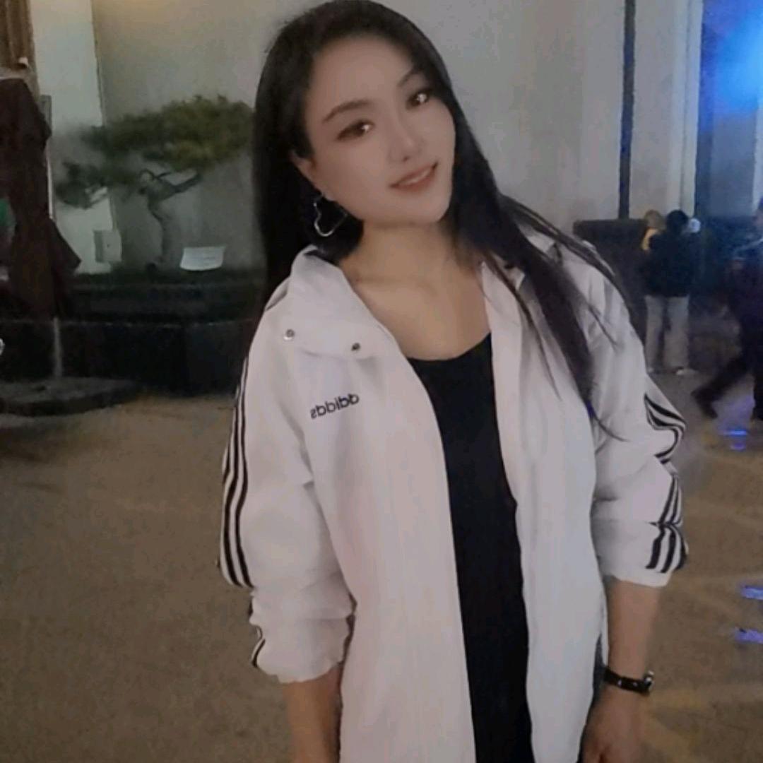 王小欠818
