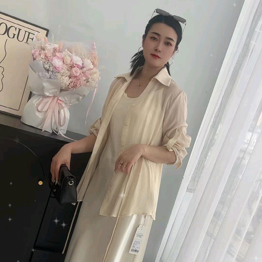 主题范女装鸿儿姐