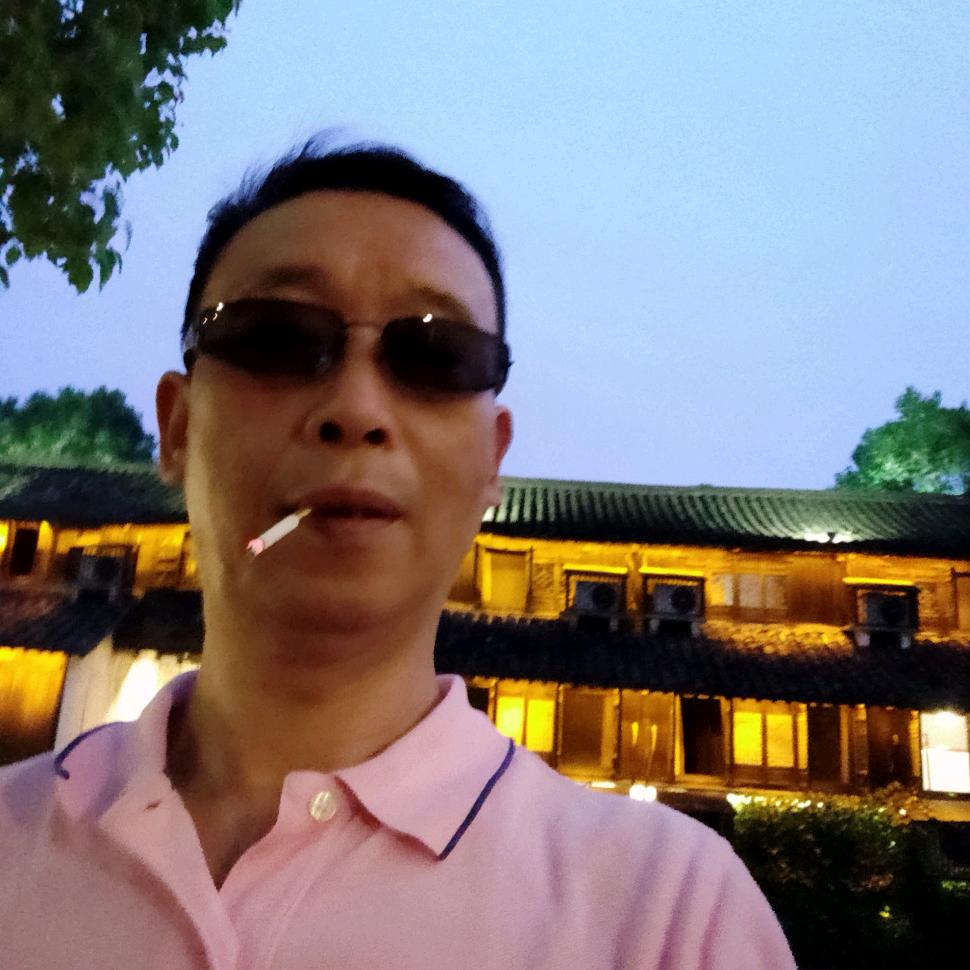 不改青山无形无相亦无我