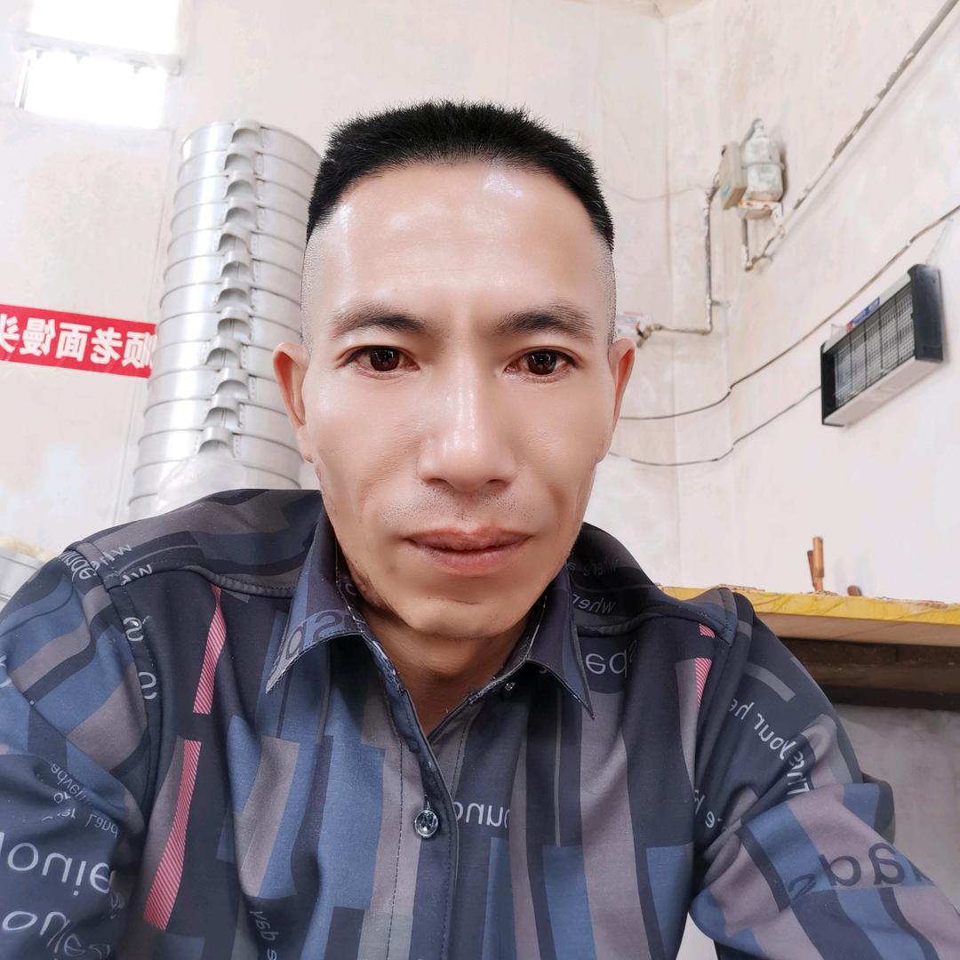 陆良破酥包小帅