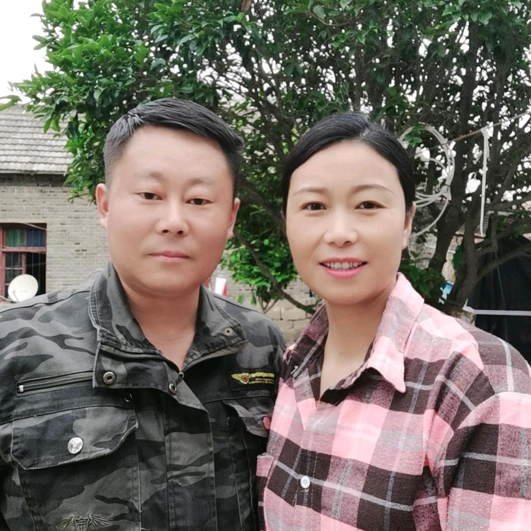吴多多一家人