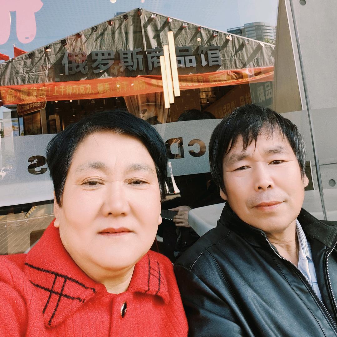 农村小妹。