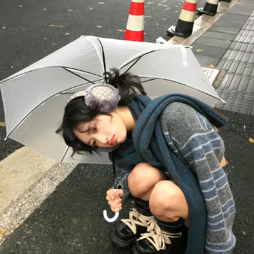 漂亮小女孩们的衣柜