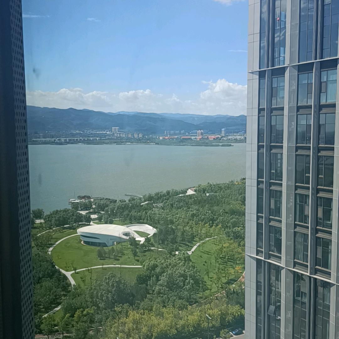 为爱而奋斗。