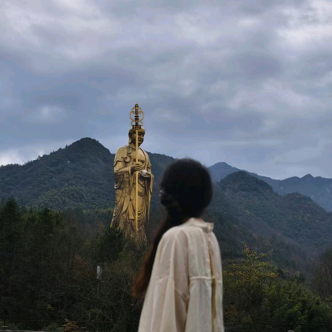 九华山导游莹莹
