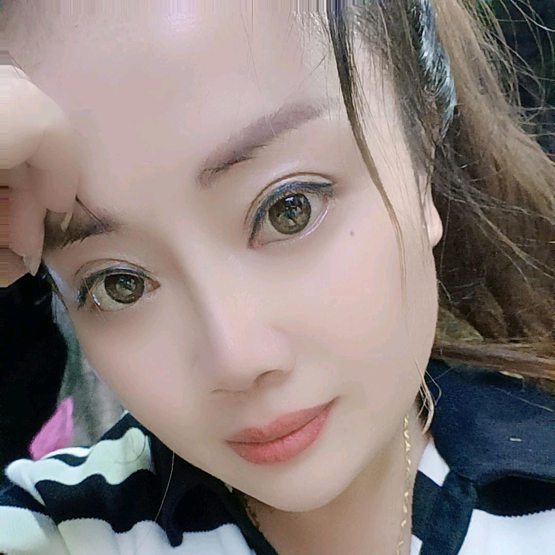 单只蝴蝶