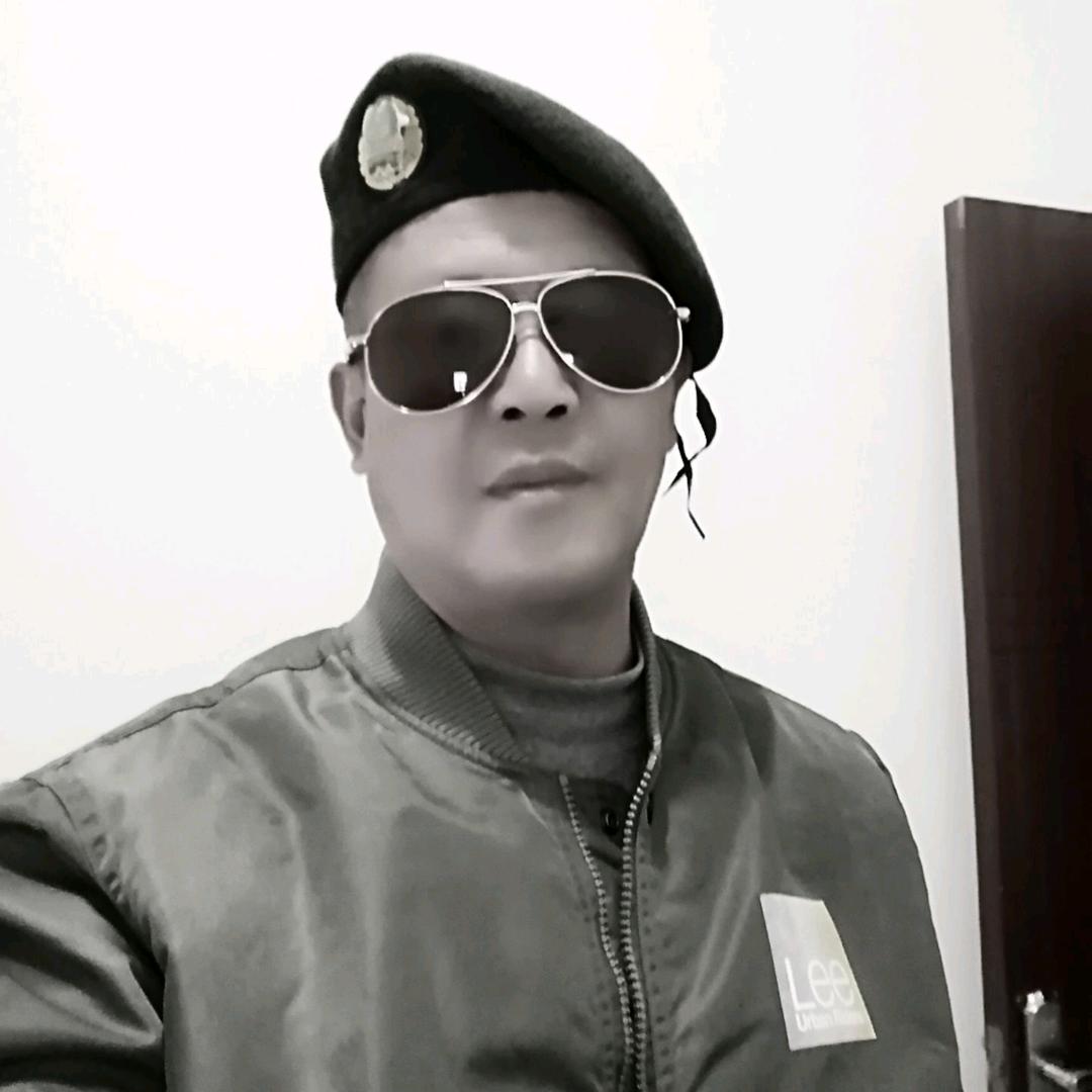 冲瞌子