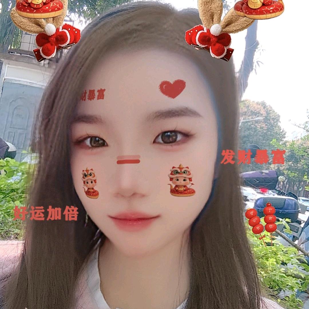 喜欢蔚蓝色的天空