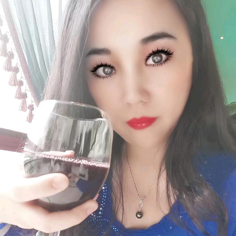 薇薇一笑很倾城