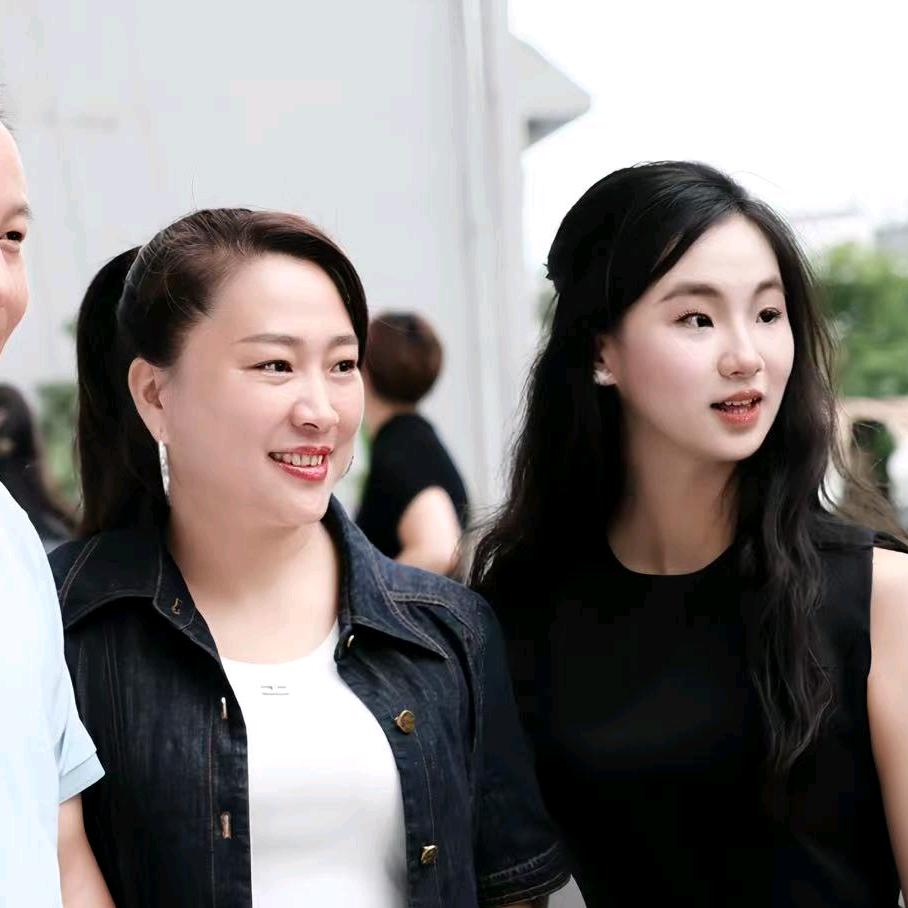 楚雄晓三厨具厨房设备桌椅回收出售