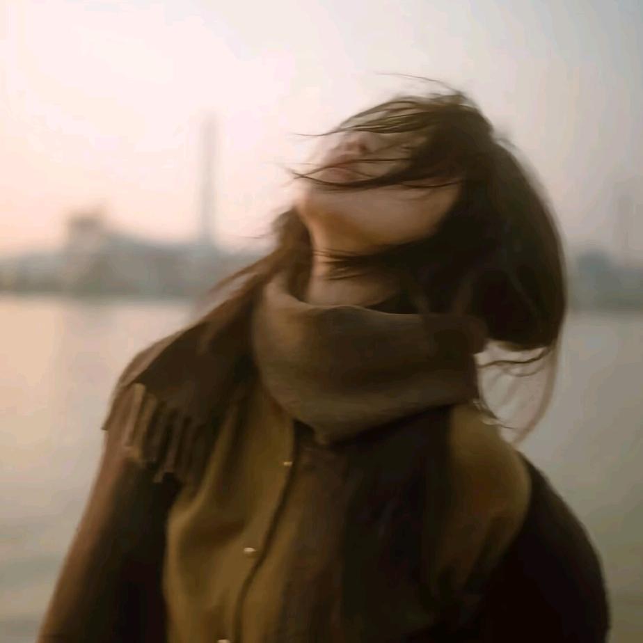 柠檬吃了太酸了