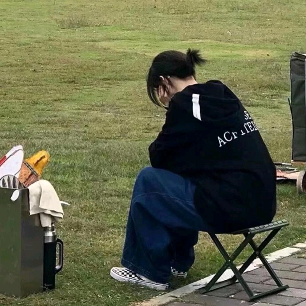 于尾纹.🐾（努力生活版）