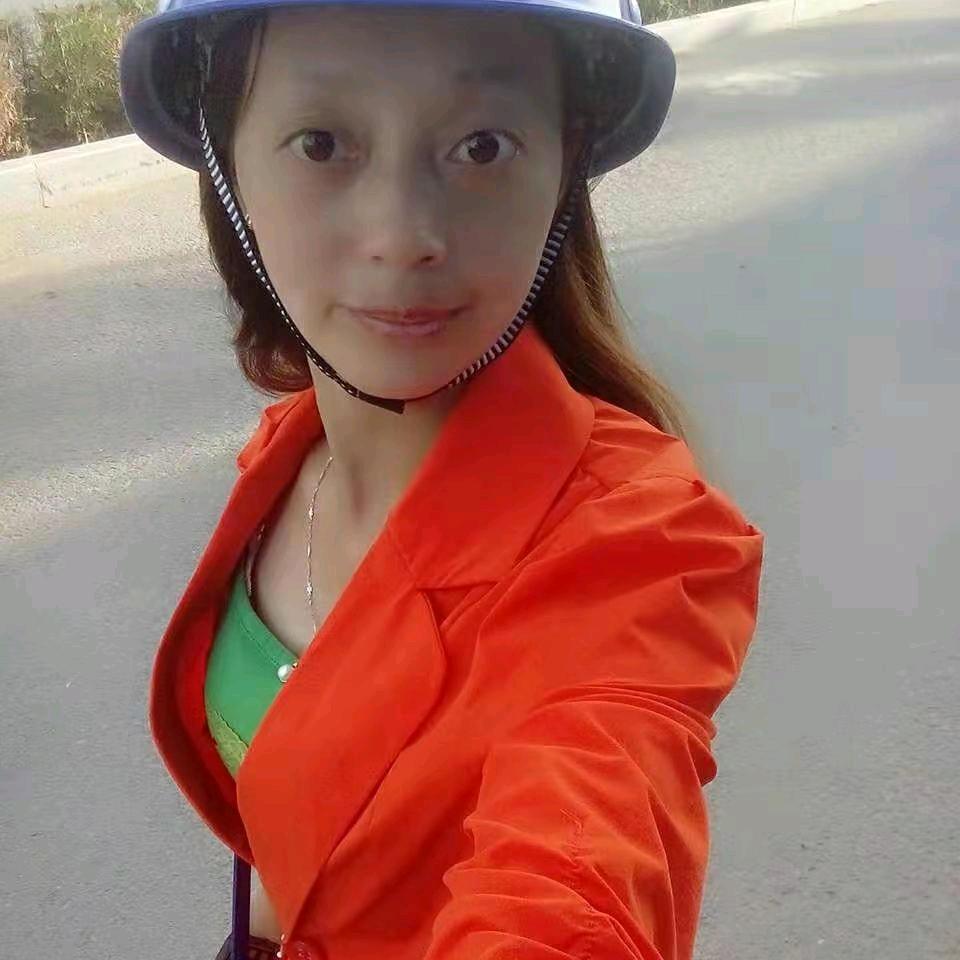 莉娜莎莎