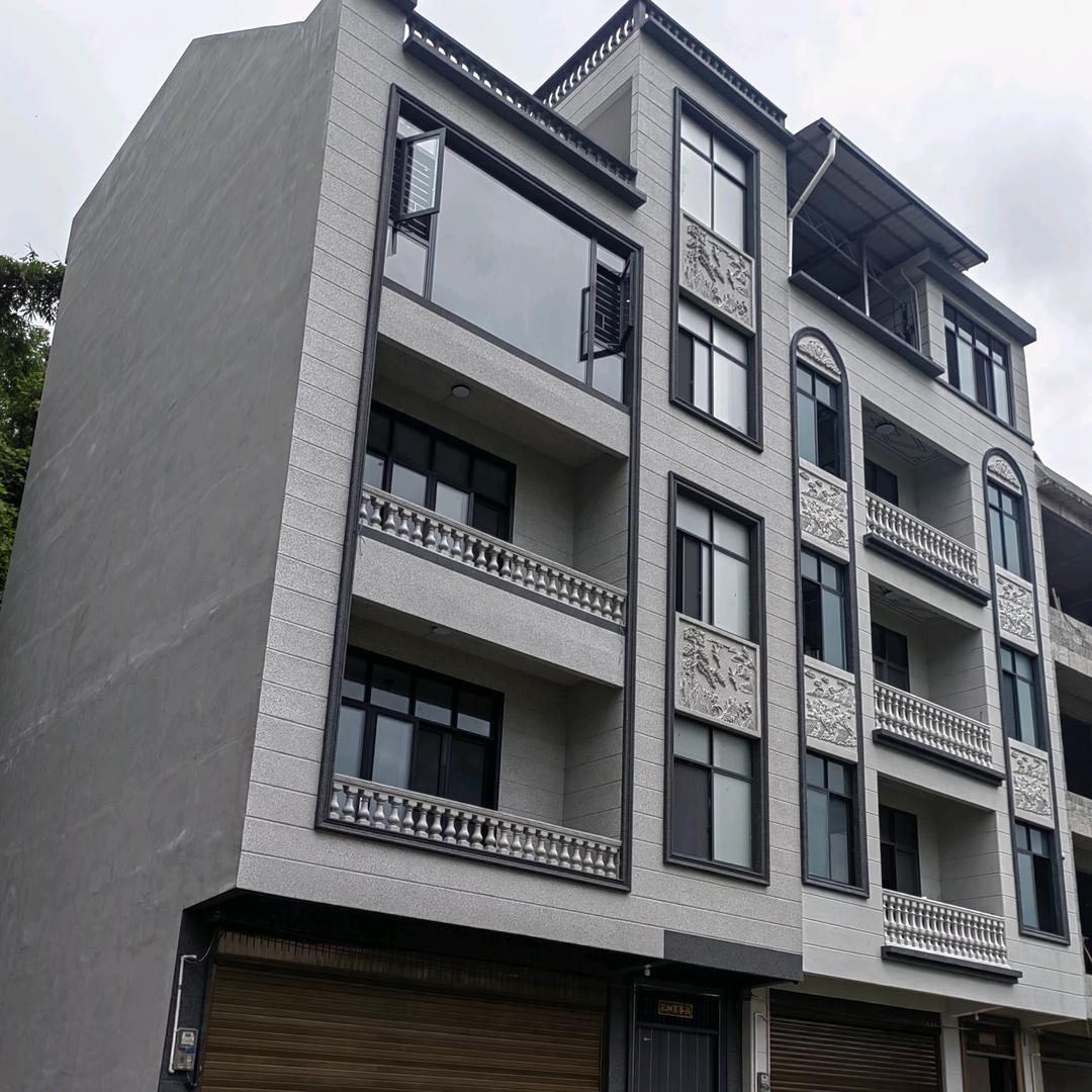 A$荣少《荣璟装饰》