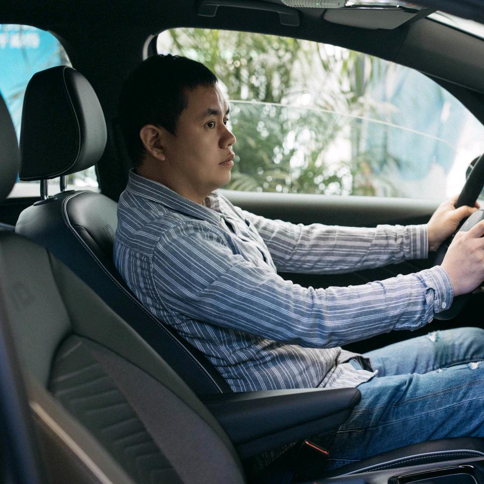 应如长江 东奔大海