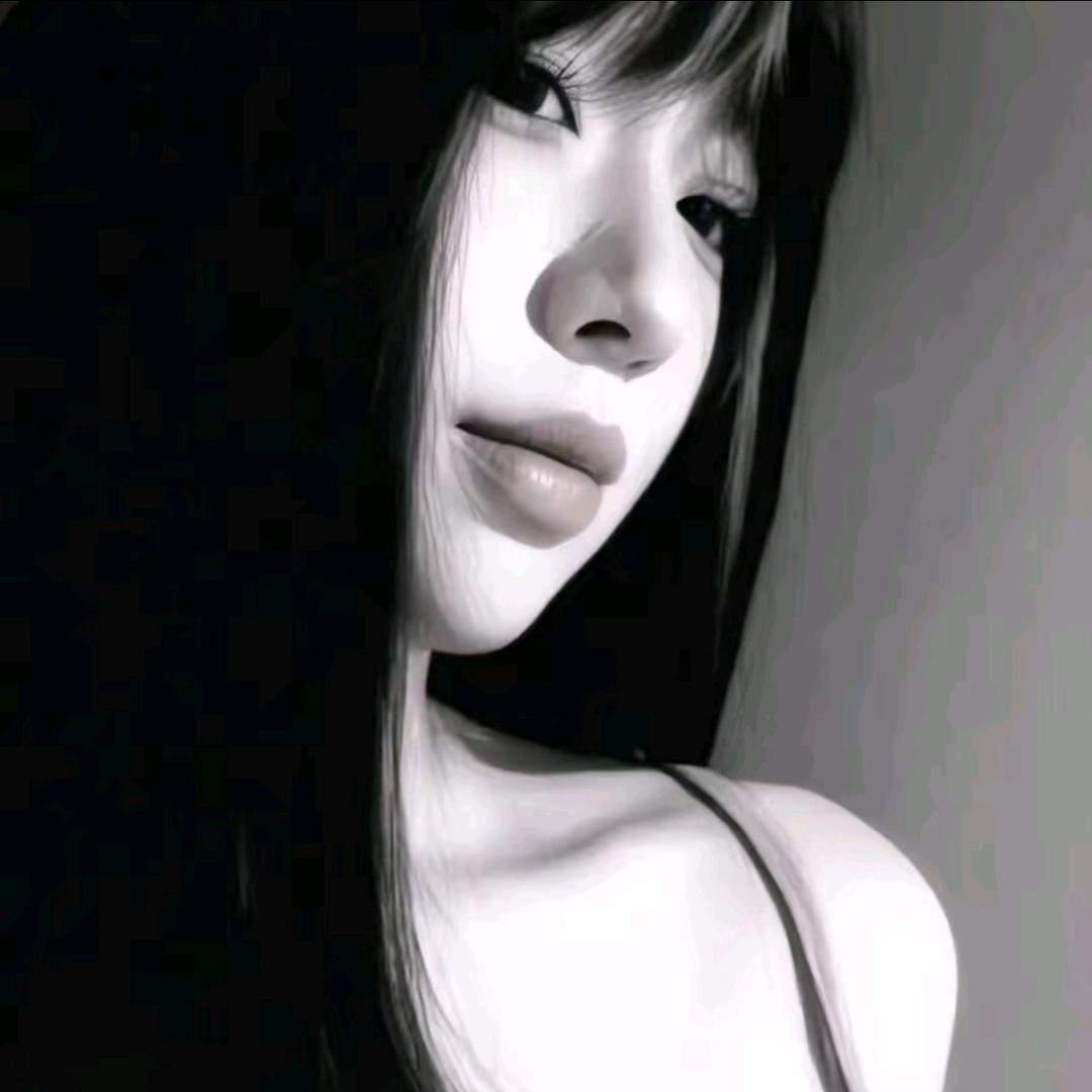 陳  𝑳