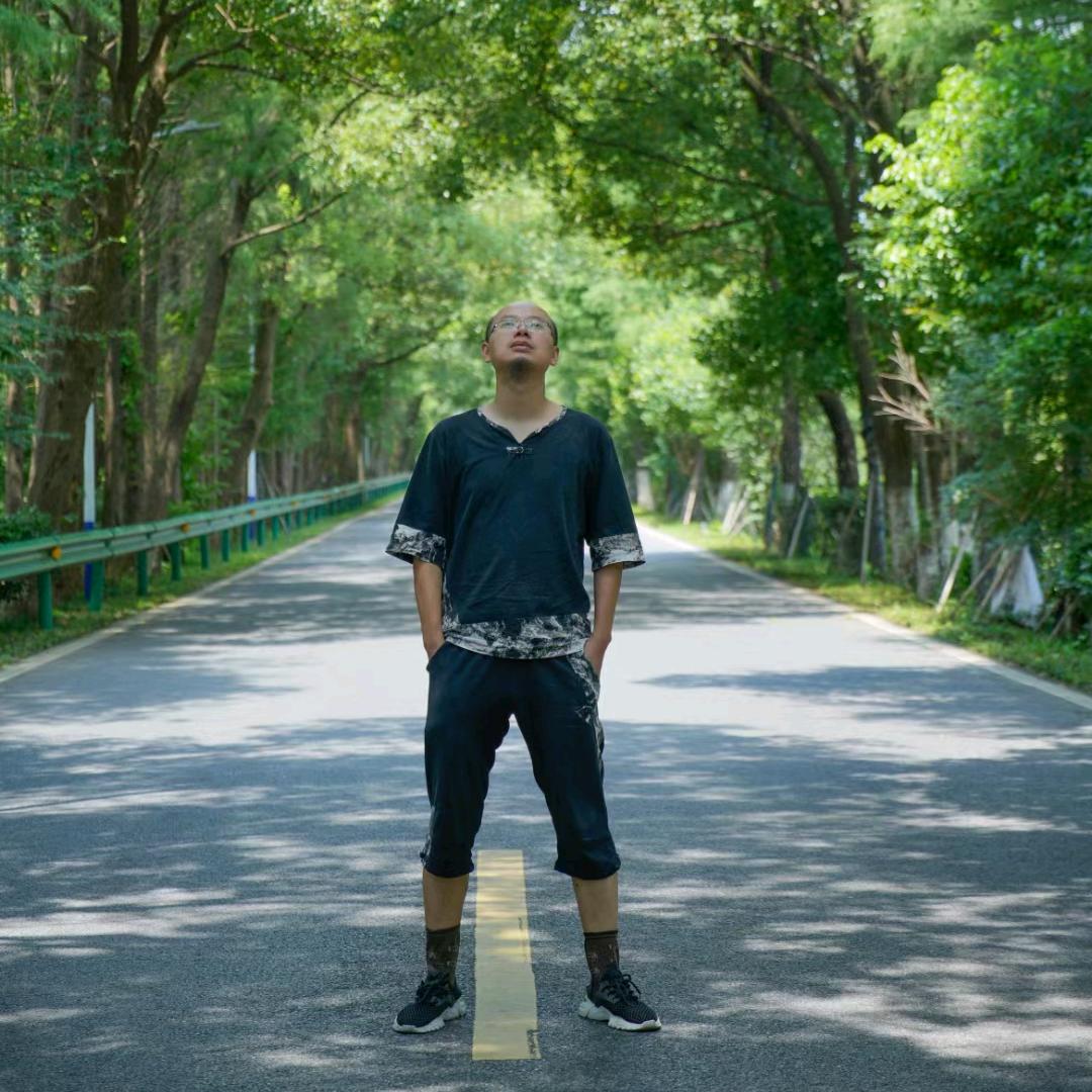 体育达人本子哥