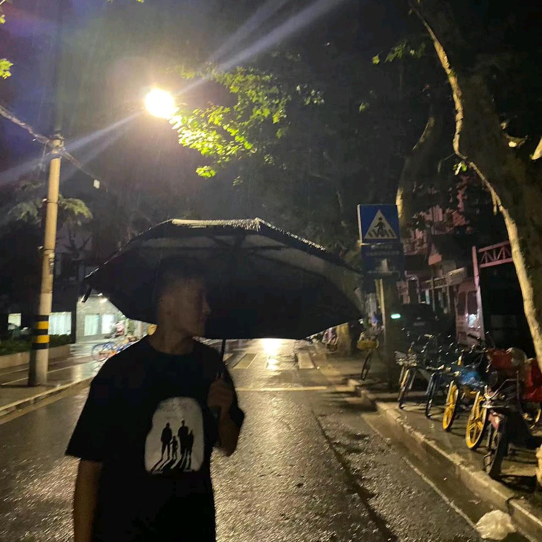 A～华@哥