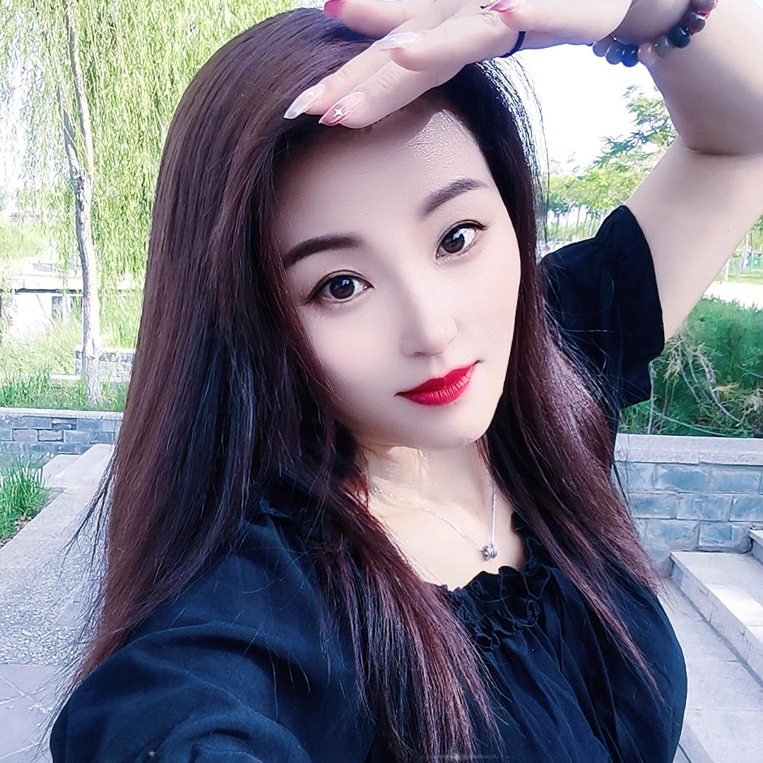 开高空车的女汉子