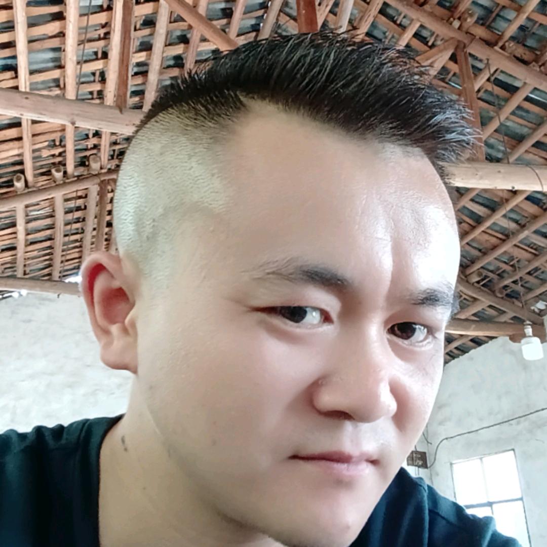 阿龙