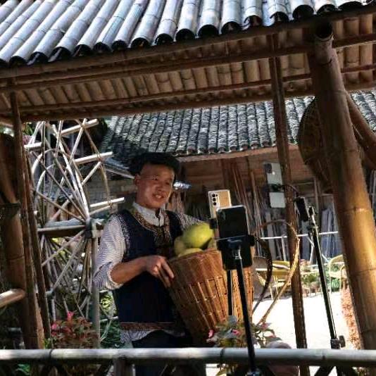 最美苗寨坪年