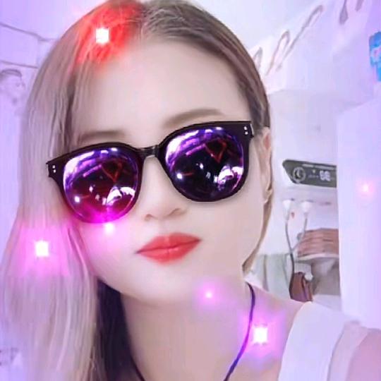 涡阳三桥北头往西一  百五十米小侠理发店