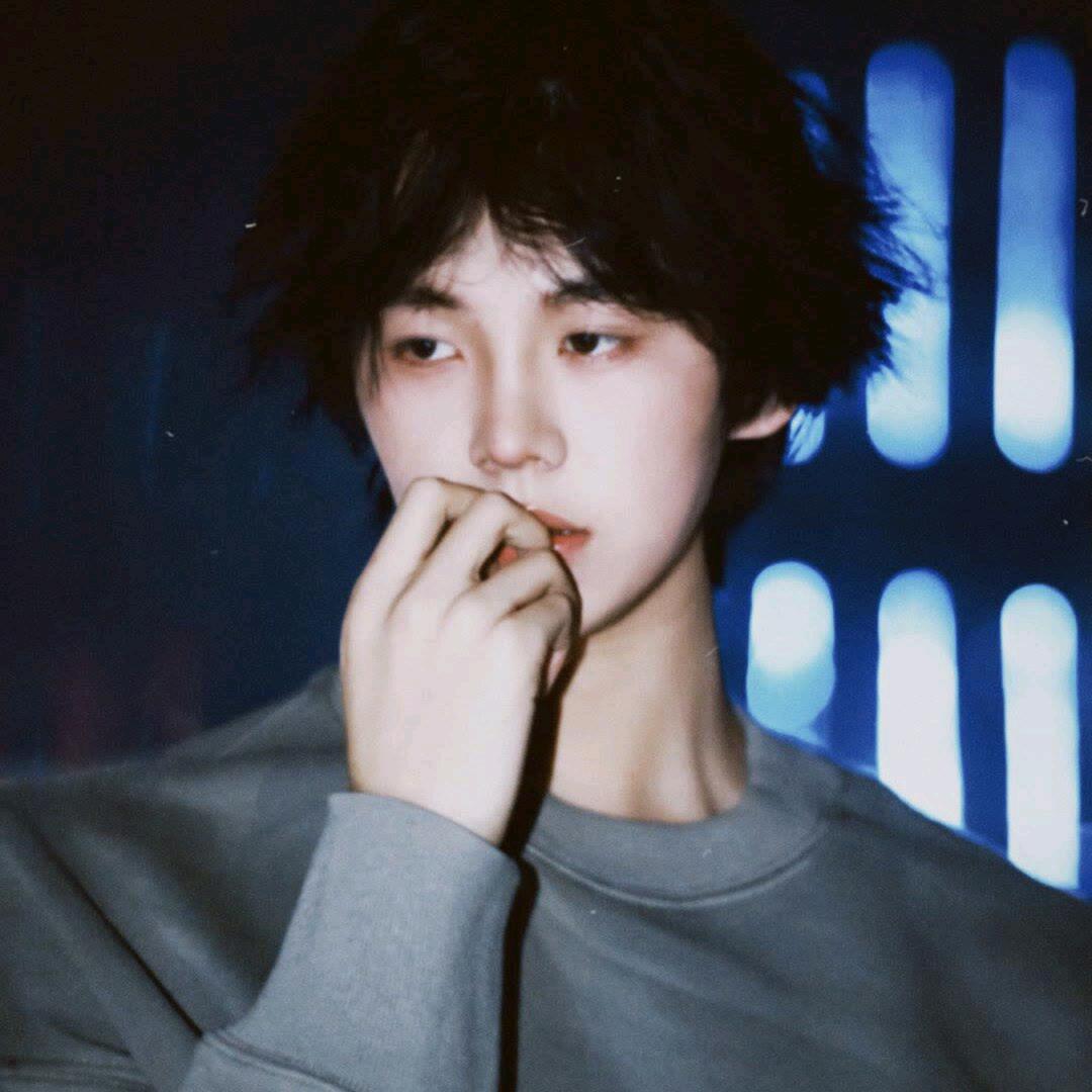 Eyes on me