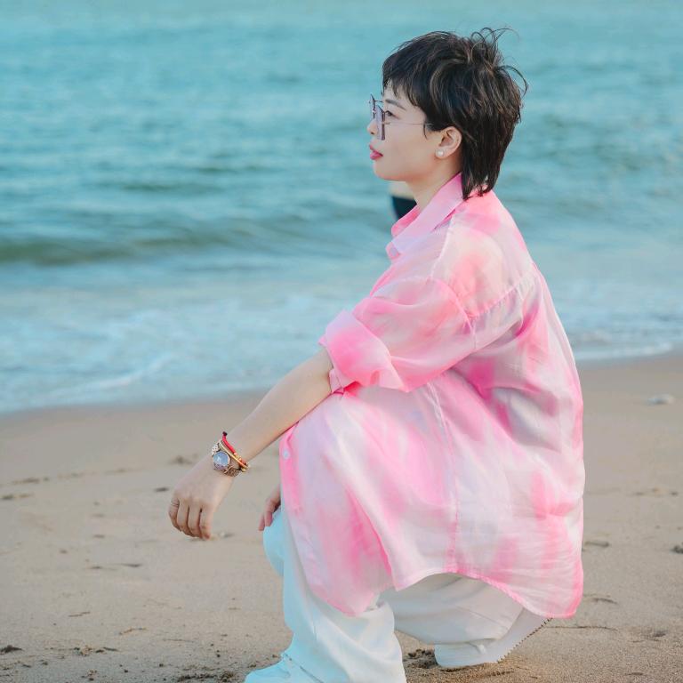 和田市庆隆阳光城松鼠Ai钟老师