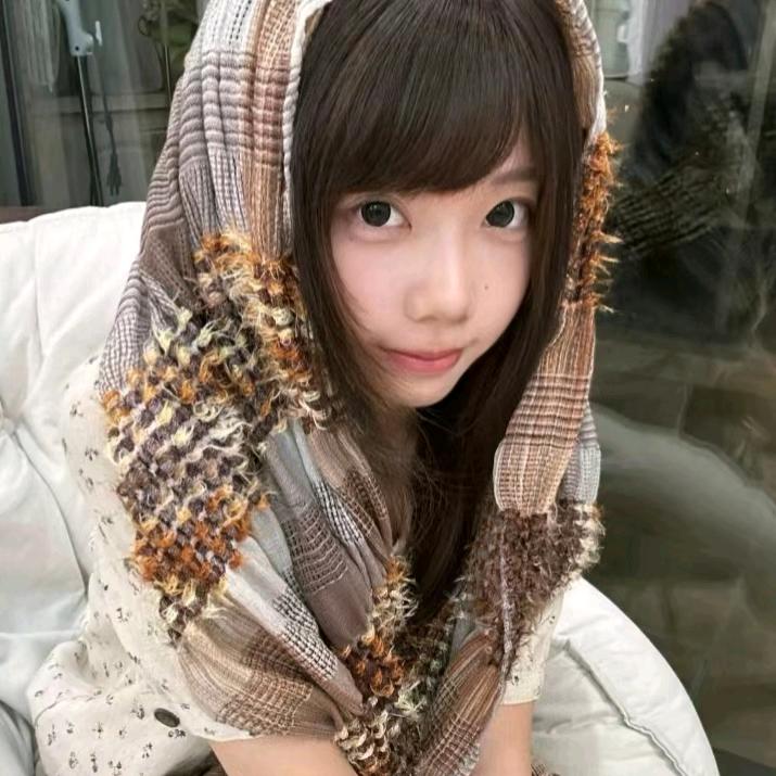 敢敢.