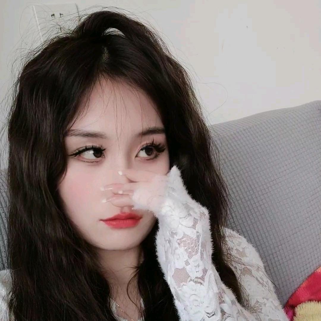 露小姐i