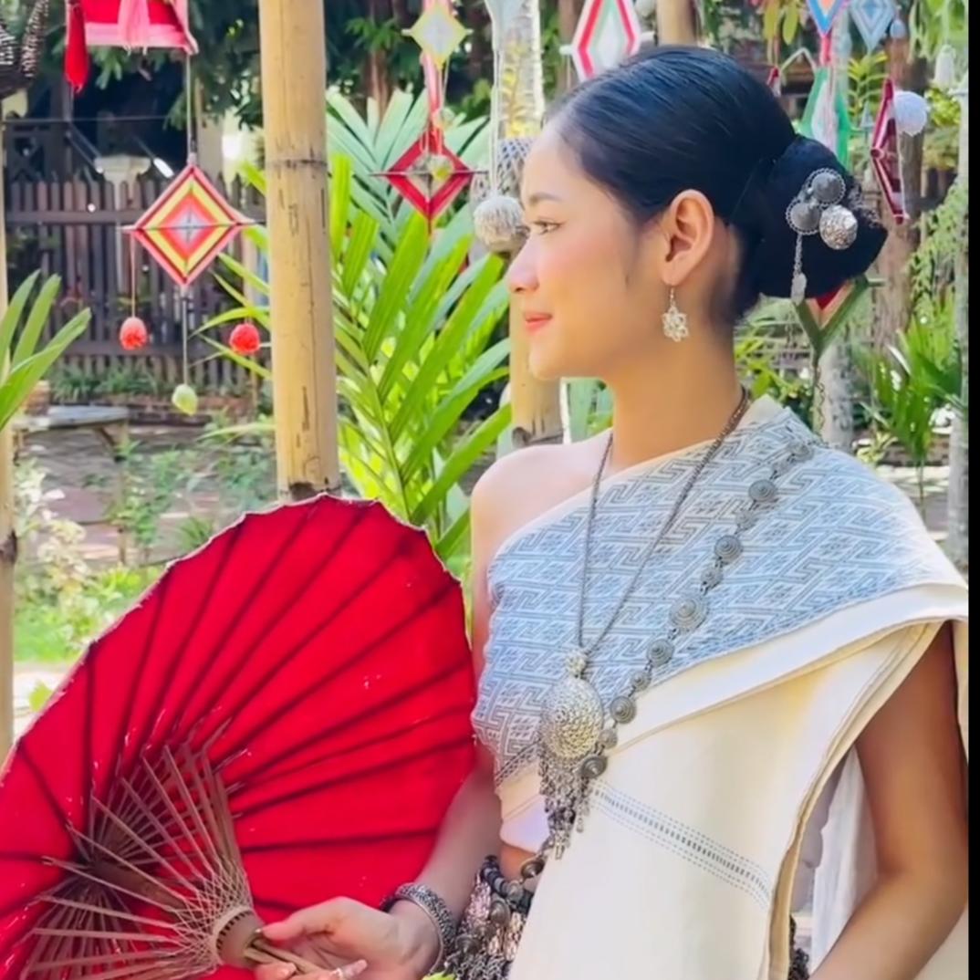 老挝小白鼠